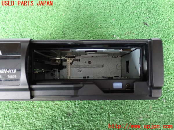 2UPJ-32656505]ランクル100系(HDJ101K)CDチェンジャー (ジャンク品) 中古_m0003.jpg