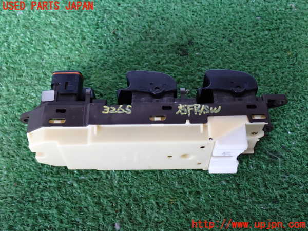 2UPJ-32656240]ランクル100系(HDJ101K)右前パワーウィンドウスイッチ (ジャンク品) 中古_m0003.jpg