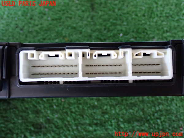 2UPJ-32656147]ランクル100系(HDJ101K)コンピューター2 中古_m0002.jpg