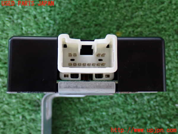 2UPJ-32656148]ランクル100系(HDJ101K)コンピューター3 (レシーバードアコントロール) 中古_m0002.jpg
