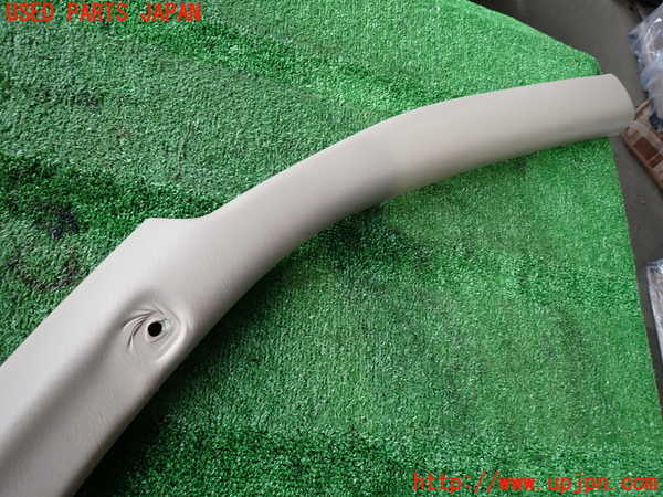 2UPJ-32657655]ランクル100系(HDJ101K)右フロントピラートリム 中古_m0003.jpg