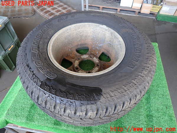 2UPJ-32659601]ランクル100系(HDJ101K)スペアタイヤ1 中古_m0005.jpg
