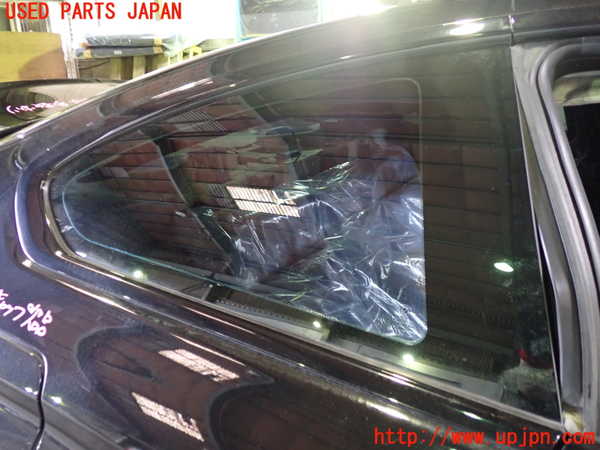 1UPJ-32661380]BMW 640i クーペ(LW30C F13)右クォーターガラス M504 中古_m0001.jpg