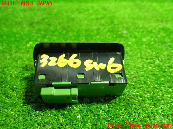 1UPJ-32666311]BMW 640i クーペ(LW30C F13)スイッチ6 (ロック) 中古_m0003.jpg
