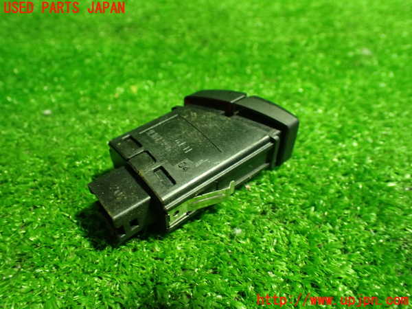 1UPJ-32666290]BMW 640i クーペ(LW30C F13)ハザードスイッチ 中古_m0002.jpg