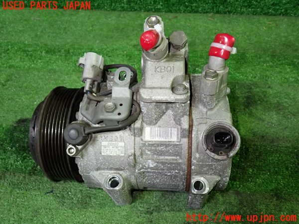 1UPJ-32676025]ヴェルファイア(GGH20W)エアコンコンプレッサー 中古_m0001.jpg