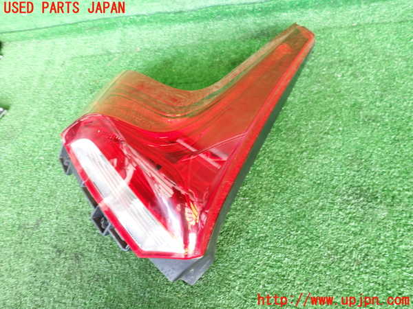 5UPJ-32681536]ボルボ・V40(MB4154T)左テールランプ 中古_m0001.jpg