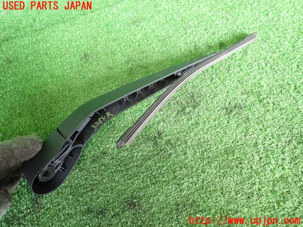 5UPJ-32681661]ボルボ・V40(MB4154T)リアワイパーアーム1 中古_m0002.jpg