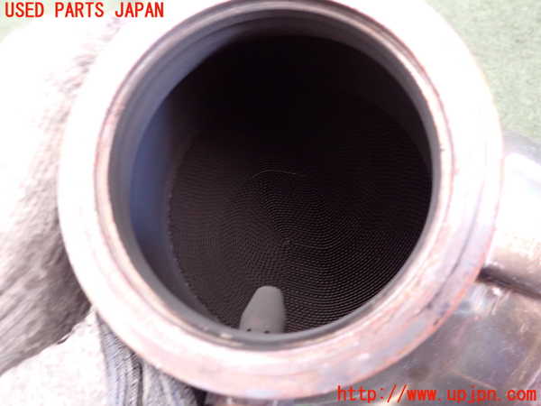 2UPJ-32682661]ボルボ・V40(MB4154T)触媒1 中古_m0002.jpg