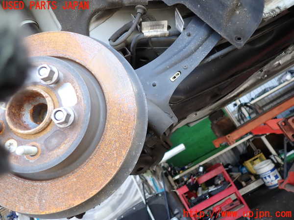 2UPJ-32684300]ボルボ・V40(MB4154T)右リアナックルハブ 中古_m0002.jpg