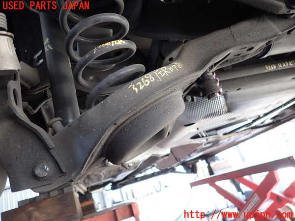 2UPJ-32685226]ボルボ・V40(MB4154T)左リアロアアーム1 中古_m0001.jpg