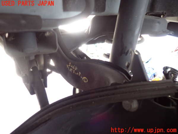 2UPJ-32685156]ボルボ・V40(MB4154T)左リアアッパーアーム1 中古_m0001.jpg