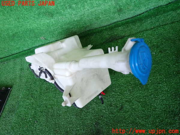 2UPJ-32686791]ボルボ・V40(MB4154T)ウォッシャータンク1 中古_m0001.jpg