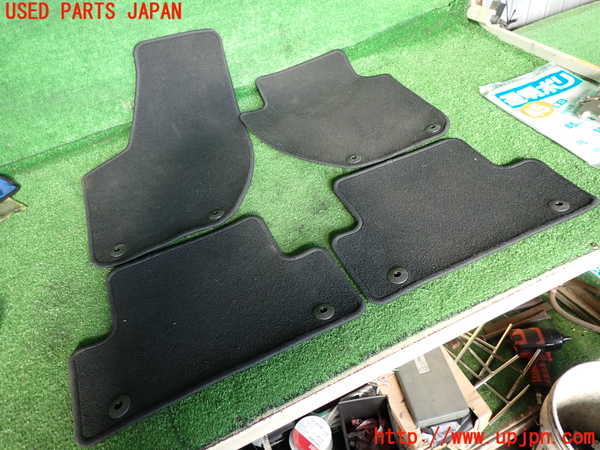 2UPJ-32687800]ボルボ・V40(MB4154T)フロアマット 中古_m0001.jpg