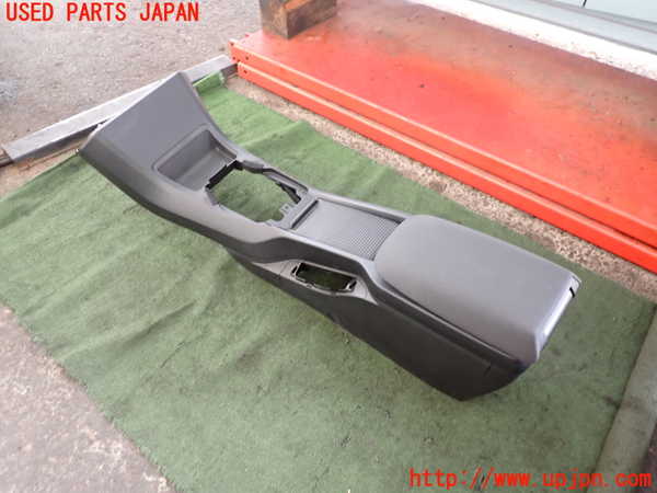 2UPJ-32687540]ボルボ・V40(MB4154T)センターコンソール 中古_m0001.jpg