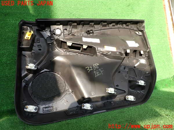 2UPJ-32681264]ボルボ・V40(MB4154T)左前ドア内張り 中古_m0003.jpg