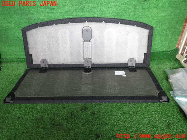 2UPJ-32687771]ボルボ・V40(MB4154T)ラゲッジトレイ1 中古_m0002.jpg