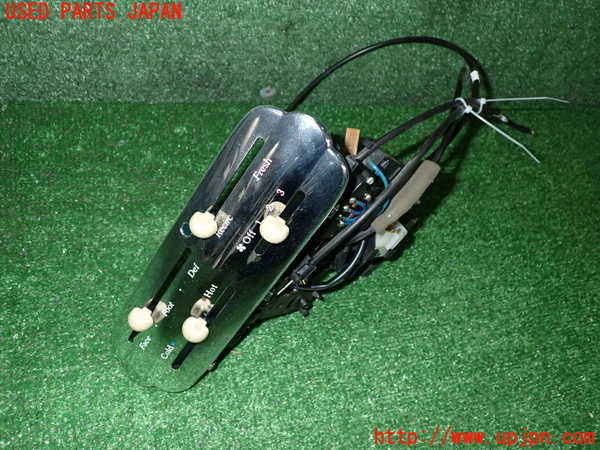 5UPJ-32696066]フィガロ(FK10)エアコンスイッチ1 中古_m0001.jpg