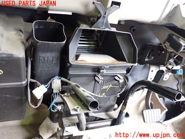 2UPJ-32696100]フィガロ(FK10)ヒーターコア 中古_m0001.jpg
