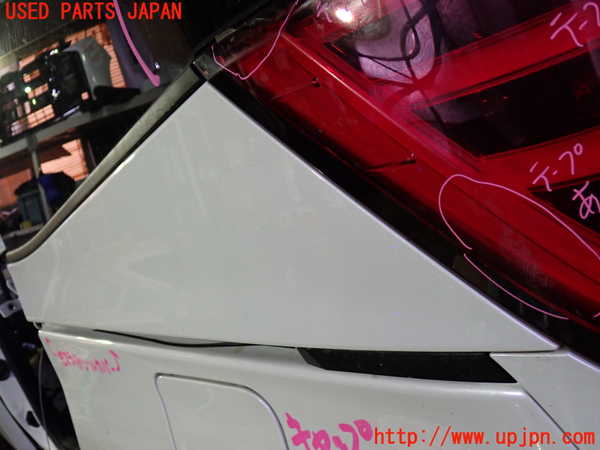 1UPJ-32721362]ノアハイブリッド(ヴォクシーハイブリッド)(ZWR90W)左スライドレールカバー 中古_m0002.jpg