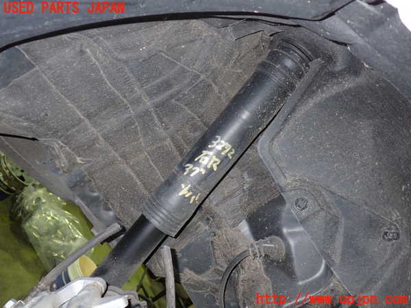 1UPJ-32725070]ノアハイブリッド(ヴォクシーハイブリッド)(ZWR90W)右リアショックアブソーバー 中古_m0001.jpg
