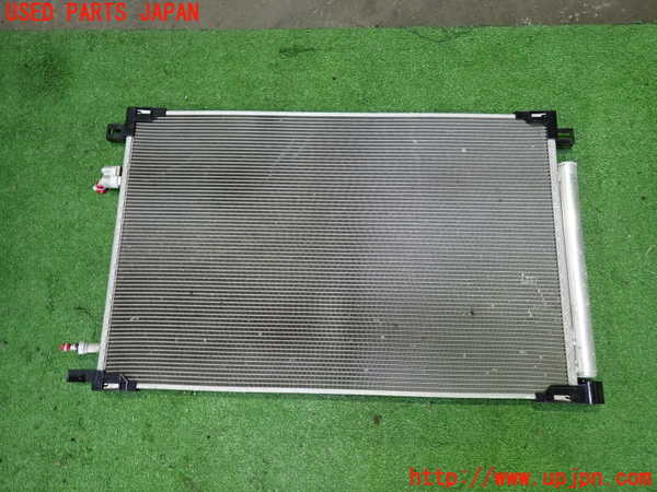 1UPJ-32726031]ノアハイブリッド(ヴォクシーハイブリッド)(ZWR90W)エアコンコンデンサー1 中古_m0002.jpg