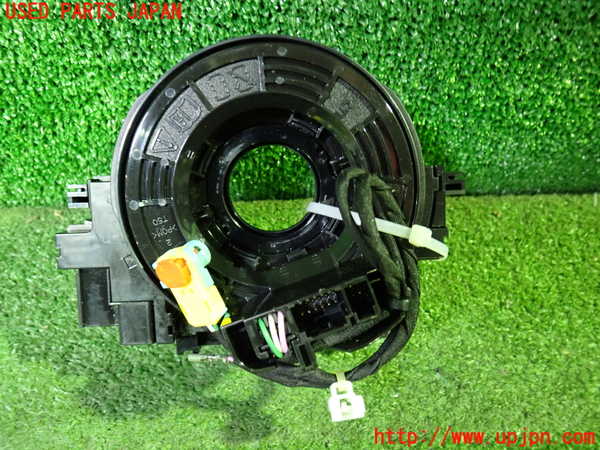 5UPJ-32726800]ノアハイブリッド(ヴォクシーハイブリッド)(ZWR90W)スパイラルケーブル(リール) 中古_m0001.jpg