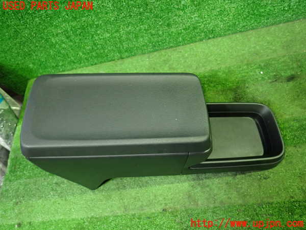 1UPJ-32727540]ノアハイブリッド(ヴォクシーハイブリッド)(ZWR90W)センターコンソール 中古_m0001.jpg