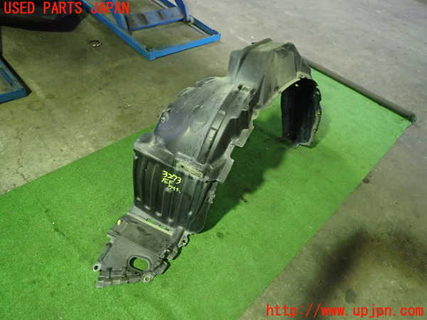5UPJ-32731092]ヴォクシー(ノア)(AZR60G)左前フェンダーライナー 中古_m0001.jpg