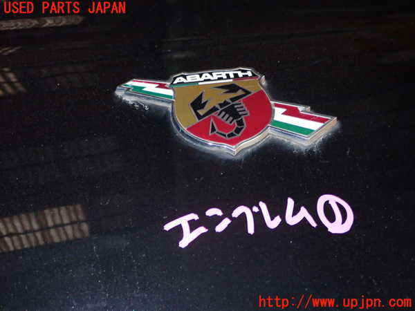 5UPJ-32751631]アバルト・500(312141)エンブレム1 中古_m0001.jpg