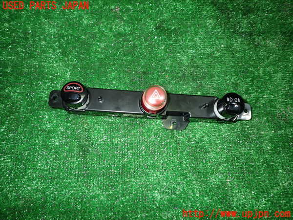 1UPJ-32756290]アバルト・500(312141)ハザードスイッチ 中古_m0001.jpg