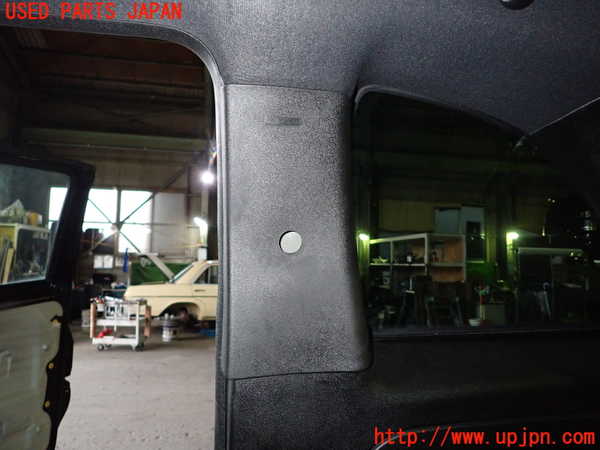 1UPJ-32757675]アバルト・500(312141)右リアピラートリム 中古_m0002.jpg