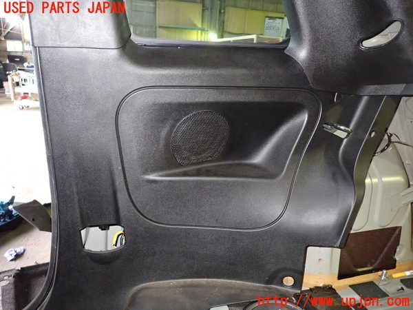 1UPJ-32757675]アバルト・500(312141)右リアピラートリム 中古_m0004.jpg