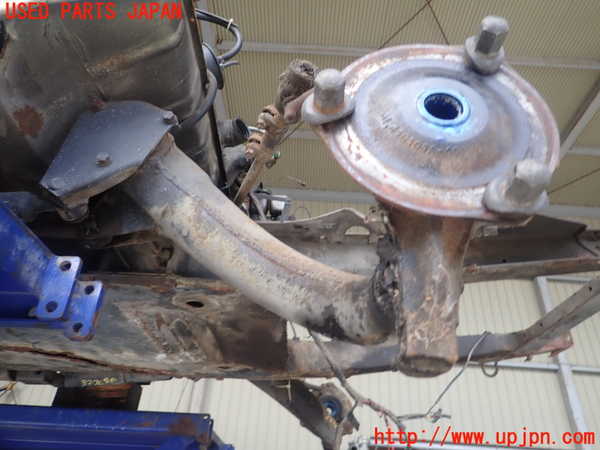 1UPJ-32764290]シトロエン・2CV(AZA6)右フロントナックルハブ 中古_m0001.jpg