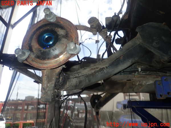 1UPJ-32764295]シトロエン・2CV(AZA6)左フロントナックルハブ 中古_m0001.jpg