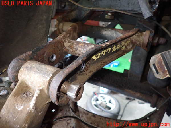 1UPJ-32775146]ルノー・アルピーヌ V6 ターボ(GTA)(D501)右リアアッパーアーム1 中古_m0001.jpg