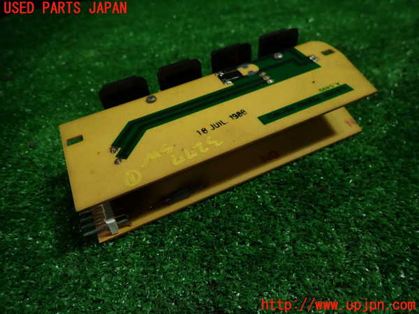 1UPJ-32776306]ルノー・アルピーヌ V6 ターボ(GTA)(D501)スイッチ1 (ハザード) 中古_m0002.jpg