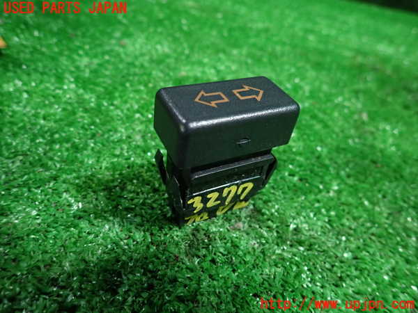 1UPJ-32776240]ルノー・アルピーヌ V6 ターボ(GTA)(D501)右パワーウィンドウスイッチ 中古_m0001.jpg