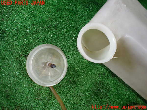 1UPJ-32776791]ルノー・アルピーヌ V6 ターボ(GTA)(D501)ウォッシャータンク1 中古_m0004.jpg