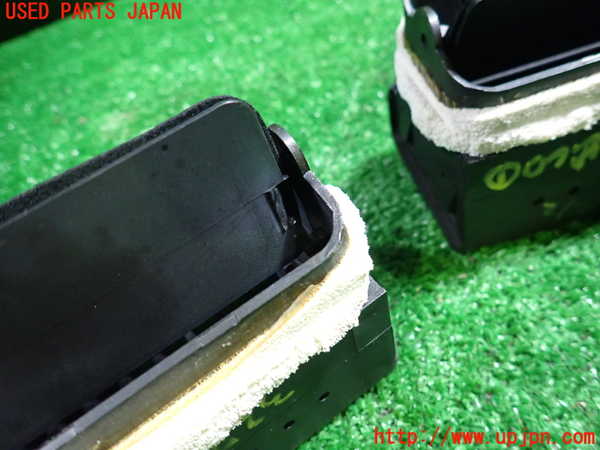 5UPJ-32777526]ルノー・アルピーヌ V6 ターボ(GTA)(D501)エアコン吹き出し口1 (右) 中古_m0003.jpg