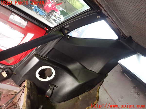 1UPJ-32777675]ルノー・アルピーヌ V6 ターボ(GTA)(D501)右リアピラートリム 中古_m0001.jpg