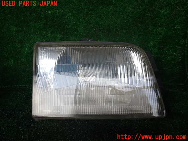 1UPJ-32781130]ビッグホーン(UBS73GW)右ヘッドライト ハロゲン 中古_m0001.jpg