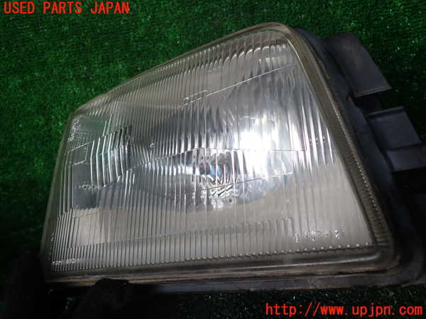1UPJ-32781130]ビッグホーン(UBS73GW)右ヘッドライト ハロゲン 中古_m0002.jpg