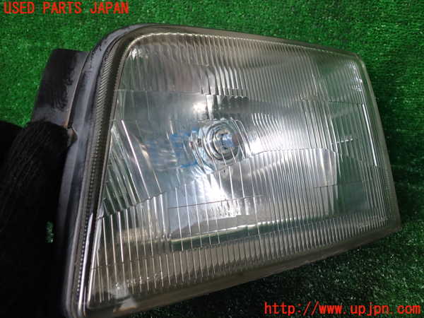 1UPJ-32781132]ビッグホーン(UBS73GW)左ヘッドライト ハロゲン 中古_m0002.jpg