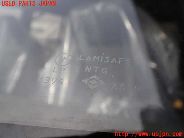 5UPJ-32781195]ビッグホーン(UBS73GW)フロントガラス ASAHI M394 中古_m0003.jpg