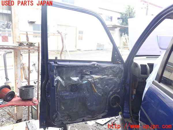 1UPJ-32781260]ビッグホーン(UBS73GW)左前ドア ASAHI M284 中古_m0004.jpg