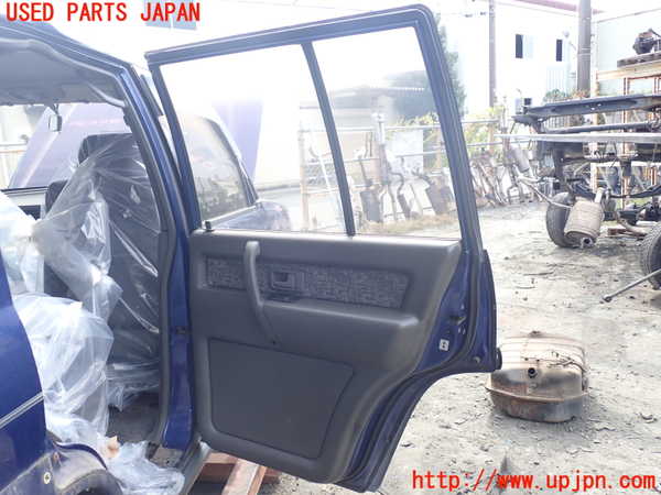 1UPJ-32781290]ビッグホーン(UBS73GW)右後ドア ASAHI M284 中古_m0004.jpg