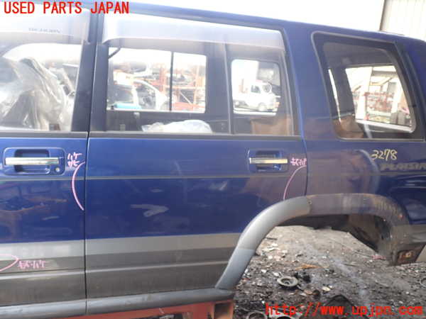 1UPJ-32781320]ビッグホーン(UBS73GW)左後ドア ASAHI M284 中古_m0001.jpg