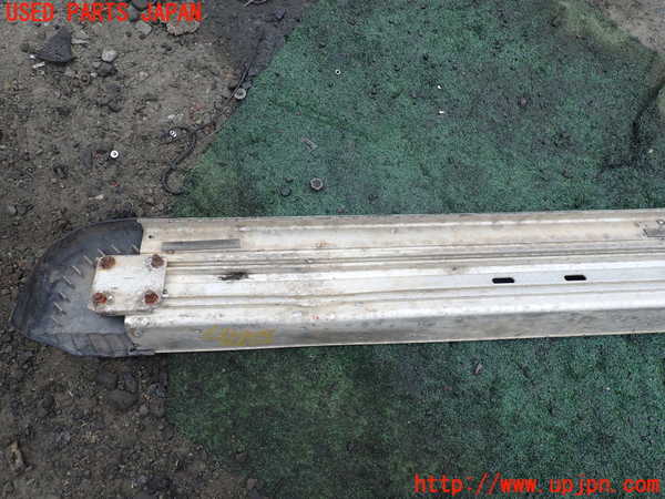 1UPJ-32781392]ビッグホーン(UBS73GW)左サイドステップ 【ジャンク】_m0003.jpg