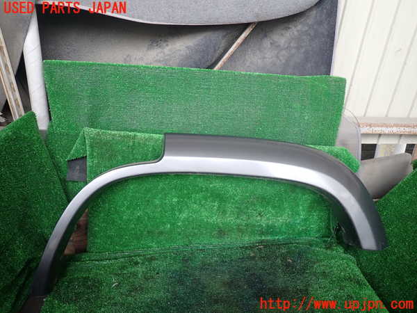 1UPJ-32781446]ビッグホーン(UBS73GW)左後オーバーフェンダー 中古_m0001.jpg